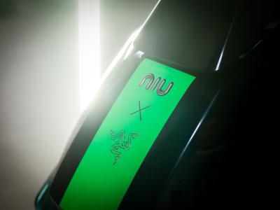 Niu FQiX 300 Razor X Road Warrior Galeriebild 4